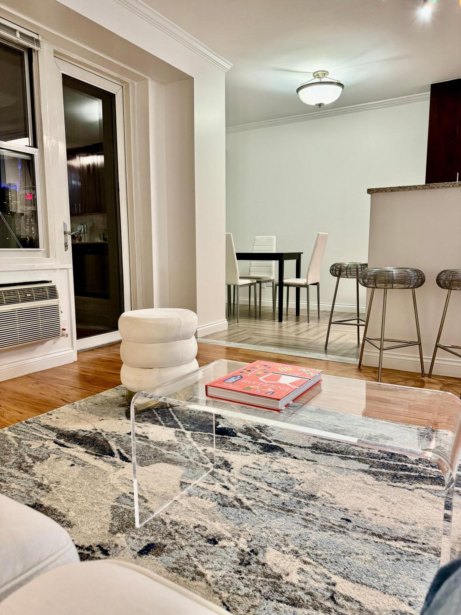 Apartamento Midtown High Floor Fantastic Panoramic View Corner 2 Bedroom *